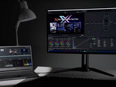 AORUS FO32U2P è certificato VESA ClearMR 13000 e DisplayHDR 400 True Black. (Fonte: Gigabyte)