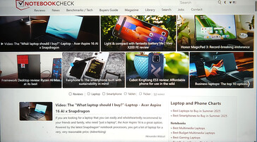 I siti web sono leggibili. (Fonte: Notebookcheck)