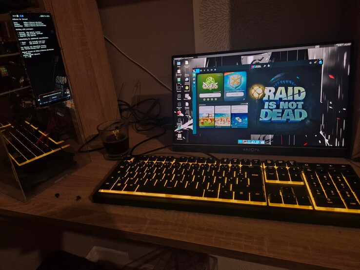 Lo Z70 Ultra modificato, con desktop XFCE4