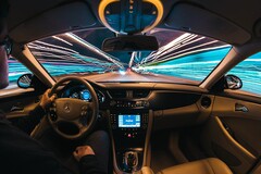 La tecnologia dei sensori sviluppata da Nissan e Verizon avviserà i conducenti di potenziali pericoli nell&#039;ambiente. (Immagine: Samuele Errico Piccarini via Unsplash)