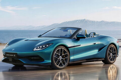 La nuova Denza Z eroga oltre 1.600 hp nella sua versione Racing senza limitazioni di potenza e ha già ricevuto più di 1.000 preordini.