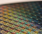 La concept art evoca il design dei chip degli smartphone, ponendo le basi per la rivalità MediaTek vs. Qualcomm (Fonte: Unsplash / Laura Ockel)