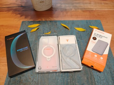 All'interno viene utilizzata una pellicola di plastica.