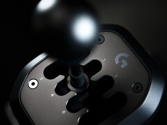 Viene mostrato Logitech G RS H-Shifter
