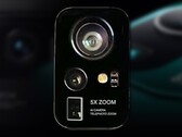 Lo Xiaomi Mi 12 ha apparentemente una configurazione della fotocamera molto diversa dal Mi 11 Ultra (L) e dal Mi 11 Pro (R). (Fonte immagine: Xiaomi/"Spy" Weibo - modificato)