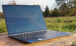 Lenovo IdeaPad Flex 5 14IAU7, unità di prova fornita da notebooksbilliger.de