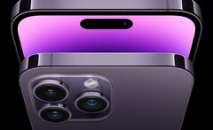 La gobba della fotocamera dell&#039;iPhone potrebbe presto diventare un ricordo del passato. (Fonte: Apple)