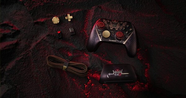 GameSir G7 Pro 8K PC - Nioh 3 Edition è dotato di due D-pad aggiuntivi.