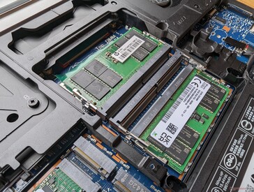 4x slot SODIMM DDR5