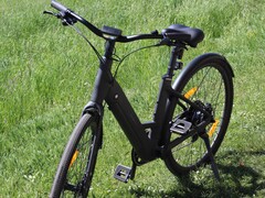 La Urtopia Carbon 1 ST si distingue anche come bicicletta intelligente