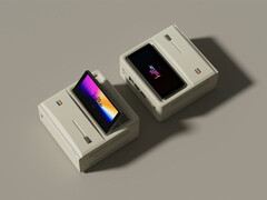 L'Ayaneo AM01S sfoggia ora una APU AMD più potente che sfrutta le architetture CPU Zen 5 e GPU RDNA 3.5. (Fonte immagine: Ayaneo)