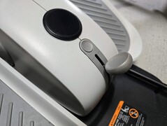 La resistenza del pedale su Active Desk può essere impostata su sette livelli