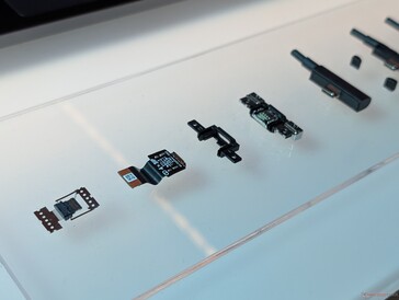 Vista esplosa del design del cavo USB-C magnetico in attesa di brevetto