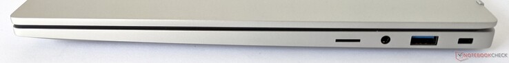 Lato destro: lettore di schede microSD, jack audio combinato, 1x USB-A 3.2 Gen2, Kensington Lock