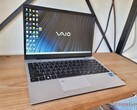 2022 Vaio FE14 è nuovo all'interno ma vecchio all'esterno