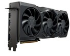 Scheda grafica AMD Radeon con raffreddamento a tripla ventola e uscite multiple per il display, tra cui HDMI, DisplayPort e USB-C (Fonte immagine: Notebookcheck)