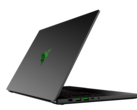 Lo chassis sottile e leggero che Razer impiega per i suoi modelli da 14 pollici potrebbe rivelarsi troppo restrittivo per le dGPUs più alte. (Fonte: Razer)