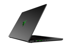 Lo chassis sottile e leggero che Razer impiega per i suoi modelli da 14 pollici potrebbe rivelarsi troppo restrittivo per le dGPUs più alte. (Fonte: Razer)
