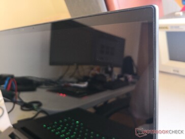 Primo laptop da 17.3" con display 4K 120 Hz