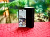 Il Motorola Razr 70 offre due display molto luminosi.
