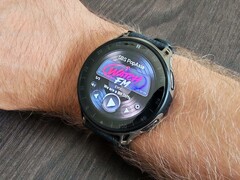 L’app WatchFM richiede ancora una connessione tramite smartphone