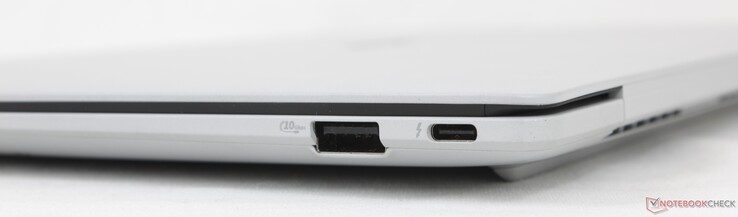 A destra: USB-A 3.2 Gen. 2, USB-C 4.0 Thunderbolt 4 con DisplayPort + Power Delivery
