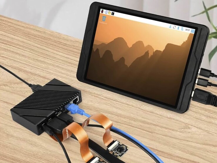 Il mini PC basato su CM5 può funzionare come un sistema hobbistico decentemente potente.