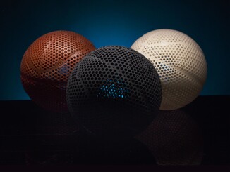 Il pallone da basket airless sarà lanciato in tre colori (Fonte immagine: Wilson)