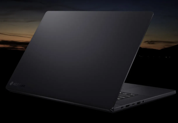 Vista posteriore dell’Asus ProArt 16