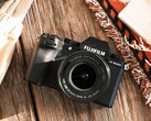 La X-S20 di Fujifilm ha lasciato un'impressione duratura in molti recensori grazie alle sue prestazioni compatte. (Fonte: Fujifilm)