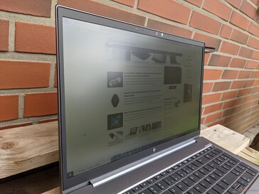 HP ZBook Firefly 15 G8 utilizzo all'aperto