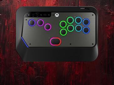 Viene mostrato il controller arcade senza leva HyperX Clutch Tachi con vista dall'alto (Fonte: HyperX PR)