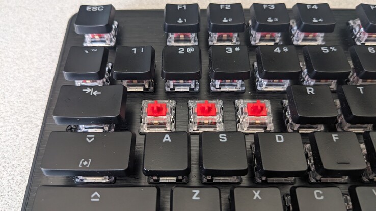 Tastiera Turtle Beach Vulcan II TKL con interruttori hot swappable