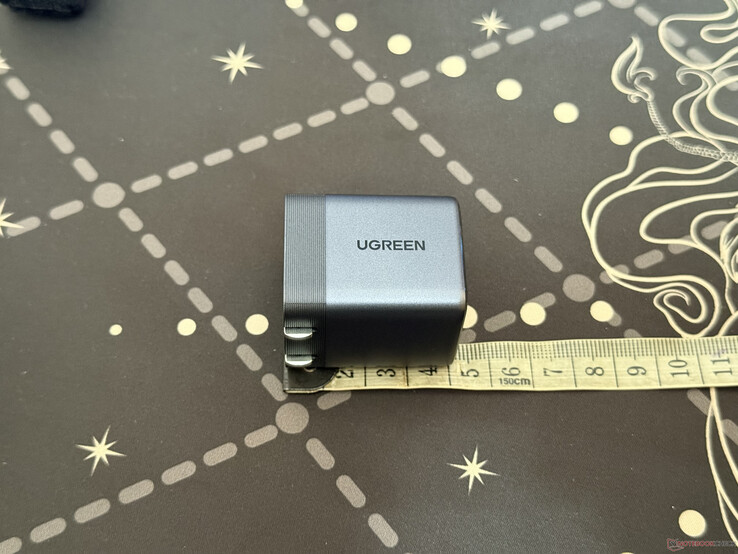 Lunghezza dell'Ugreen Nexode Air 65W