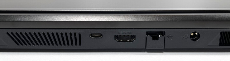 Lato Posteriore: USB-C Thunderbolt 4 (con DisplayPort, senza Power Delivery), HDMI 2.1, porta LAN 2.5 Gb/s, connettore di alimentazione