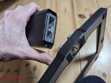 Colleghi il piede con il supporto