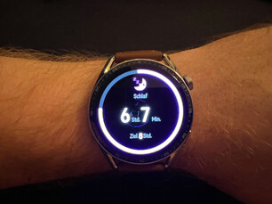 Il Huawei Watch GT tiene traccia del sonno,...