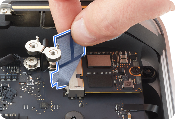 Accesso al modulo SSD nel nuovo Mac Studio
