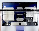 La scheda madre dell'iMac Apple è davvero minuscola rispetto alle dimensioni del case. (Immagine: iFixit)