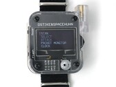Il Deauther Watch V3 può confondere i tracker Wi-Fi e ha un potente laser. (Fonte: Travis Lin)
