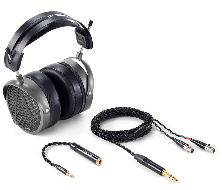 L'Audeze MM-520 viene fornito con un cavo e un adattatore.
