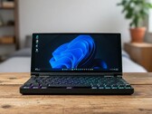 Il concept Kickstarter di Keebmon combina un PC Ryzen AI 9 HX 370, un touchscreen ultrawide da 13 pollici e una tastiera meccanica sostituibile a caldo in un unico dispositivo pieghevole