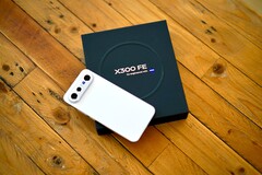 Il Vivo X300 FE offre prestazioni eccellenti e un'ottima qualità fotografica a un prezzo ben al di sotto dei 1.000 euro.