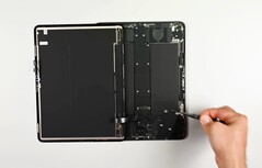 L'iPad Pro potrebbe essere facile da riparare, ma è tutt'altro che semplice rimuovere lo schermo (Fonte: iFixit)