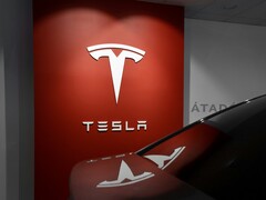 La funzione Autopilot di Tesla non sembra essere stata la causa di questo specifico incidente.