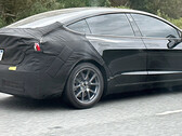 La Highland Model 3 viene fornita con l'aggiornamento della fotocamera HW4 (immagine: klwtts/Twitter)