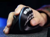 E9 Pro è un nuovo mouse verticale per i giocatori (Fonte: Solakaka)