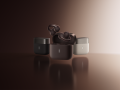 A gennaio verrà lanciato anche il Soundcore AeroClip 2 Pro, dotato di alcune funzionalità aggiuntive.