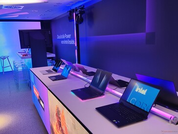 Laptop premium nell'Intel Experience Store (fonte: Benjamin Herzig)