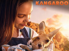 Lily Whiteley nei panni di Charlie con un cucciolo salvato (Fonte: Flixster)